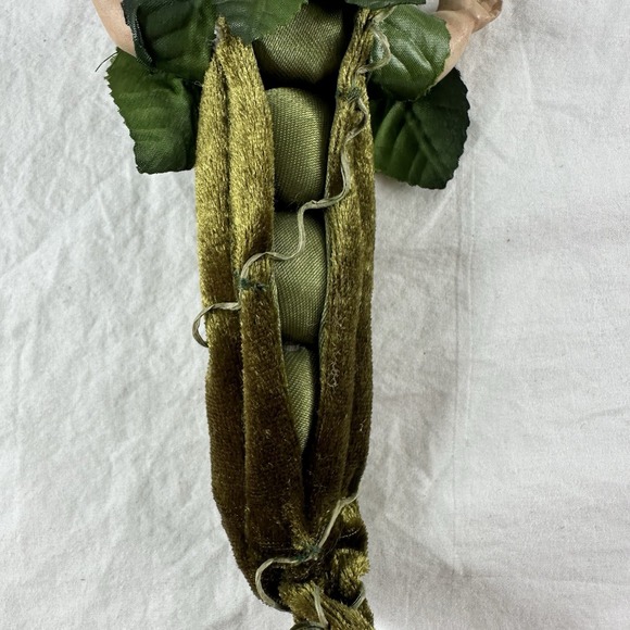 Vintage Mark Roberts Fairies Garden Baby Veggie Sweet Pea Fairy Ornament 8" Cute - Picture 3 of 12